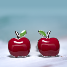 Load image into Gallery viewer, Srebrne minđuše crvena jabuka, minđuše od srebra, minđuše bez cirkona, minđuše za decu, kopčanje na šrafić, sigurno kopčanje
