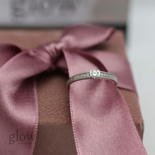 Glow prsten sa brilijantima 21026